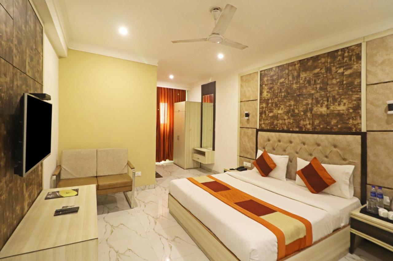 Hotel Almora Near Delhi Airport New Delhi Exterior photo